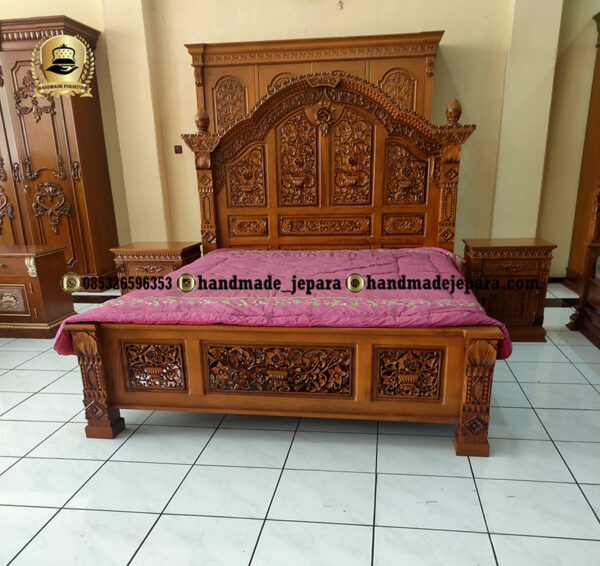 Tempat Tidur Gebyok Jepara