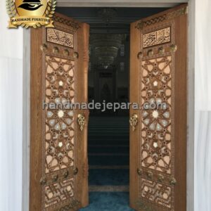 Pintu Masjid Jati Terbaru